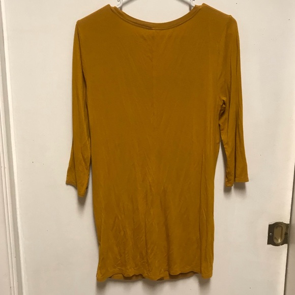 a.glow Maternity pleat front top, mustard color - Picture 2 of 5